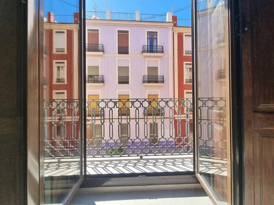 Centrica Y Encantadora Vivienda. Valencia Bagian luar foto